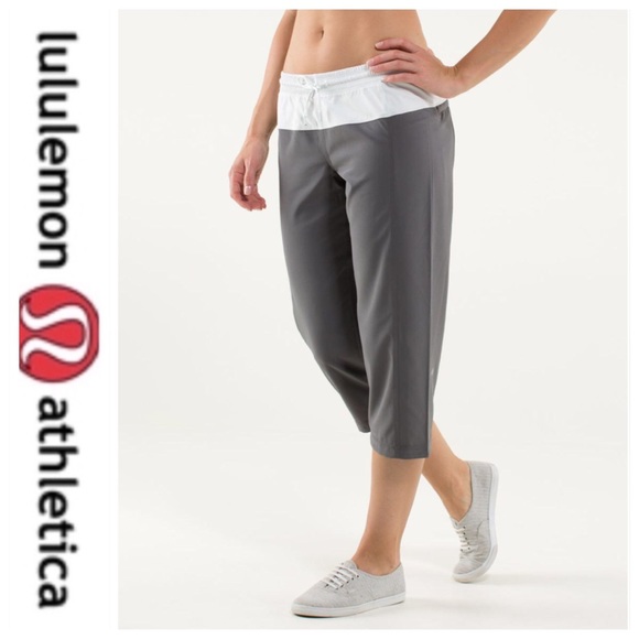 lululemon athletica Pants - 💕SALE💕Lululemon Gray White Step Lively Crops